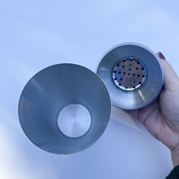 New JONATHAN ADLER Scala Cocktail Shaker Modern Barware 18.4 oz - Picture 4 of 4